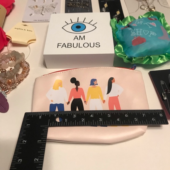 👀 I Am Fabulous 11 Items Bundle Gift Set - Picture 7 of 16